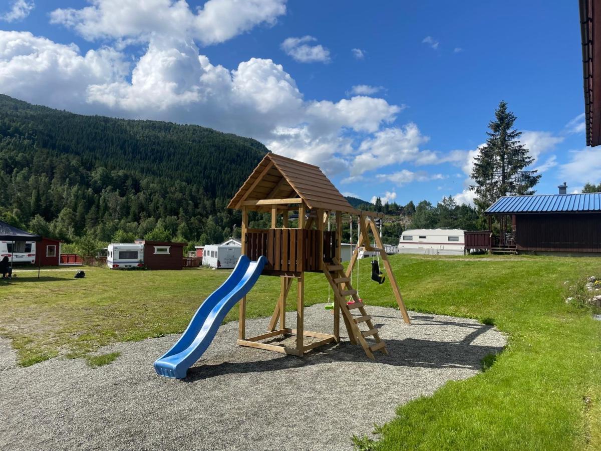Midttun Camping Og Feriehytter Vossestrand Buitenkant foto